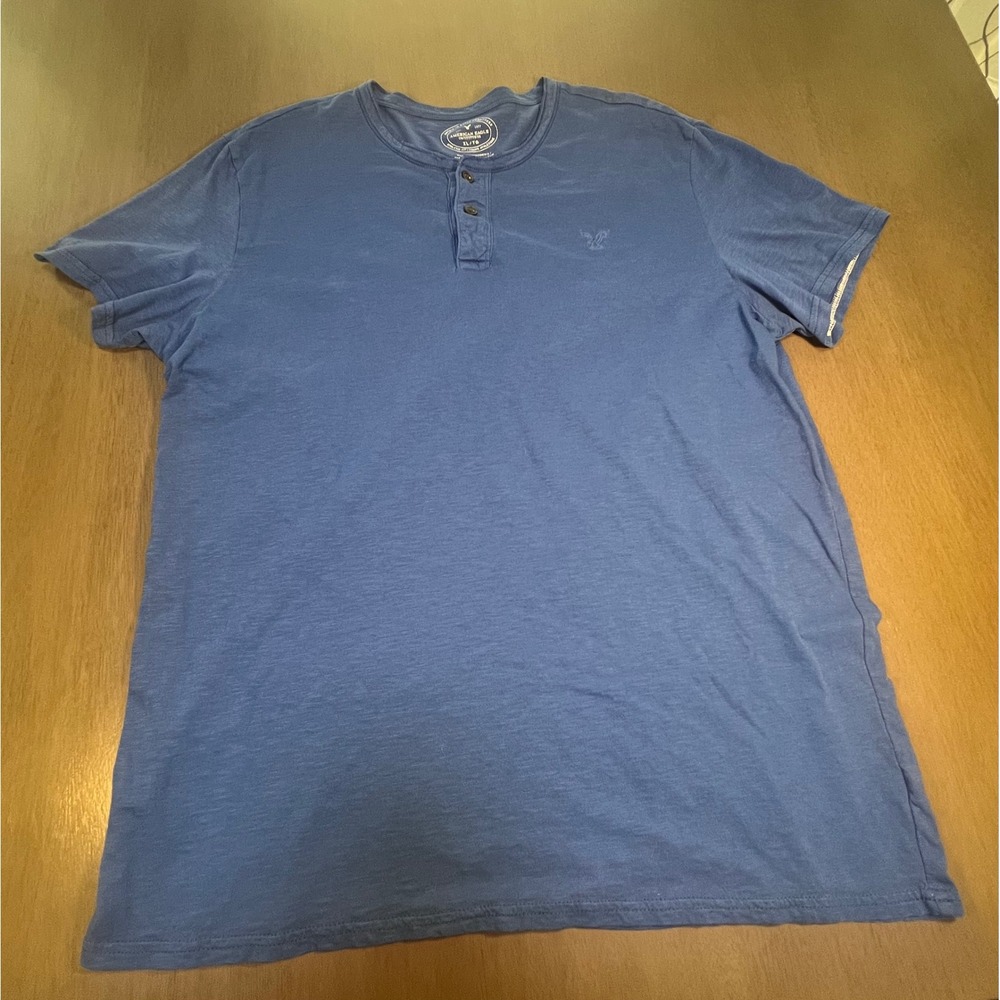 American Eagle Legend Mens XL Blue Short Sleeve Henley Athletic Fit Cotton Shirt